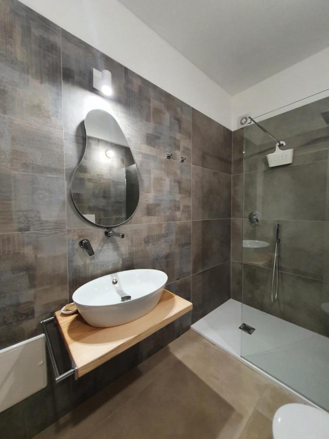 Blue Velvet Rooms Tortoli Luaran gambar