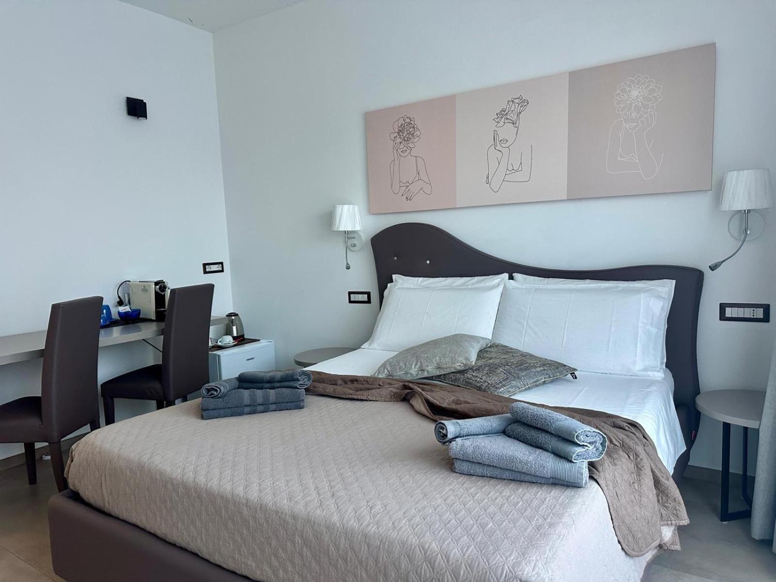 Blue Velvet Rooms Tortoli Luaran gambar